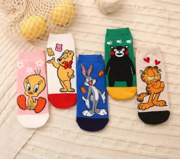 🧦 جوارب نسائية قصيرة برسومات كرتونية لطيفة 🐾