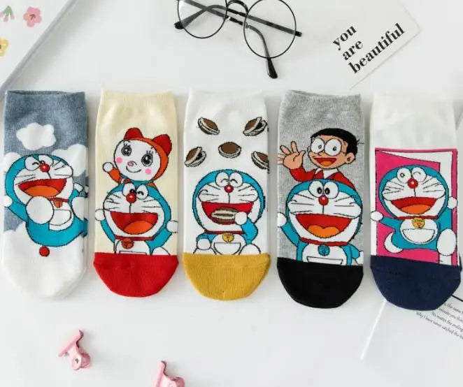 🧦 جوارب نسائية قصيرة برسومات كرتونية لطيفة 🐾