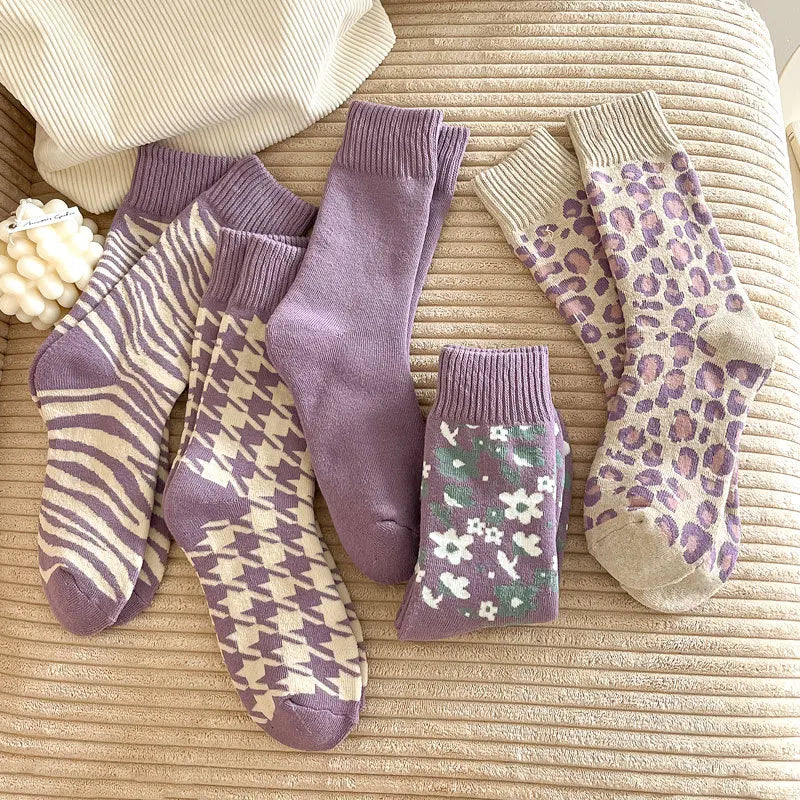 🧦 جوارب نسائية فاخرة بطول الركبة – تصميم زهري فانتازي مبطنة بالفرو ❄️🌺