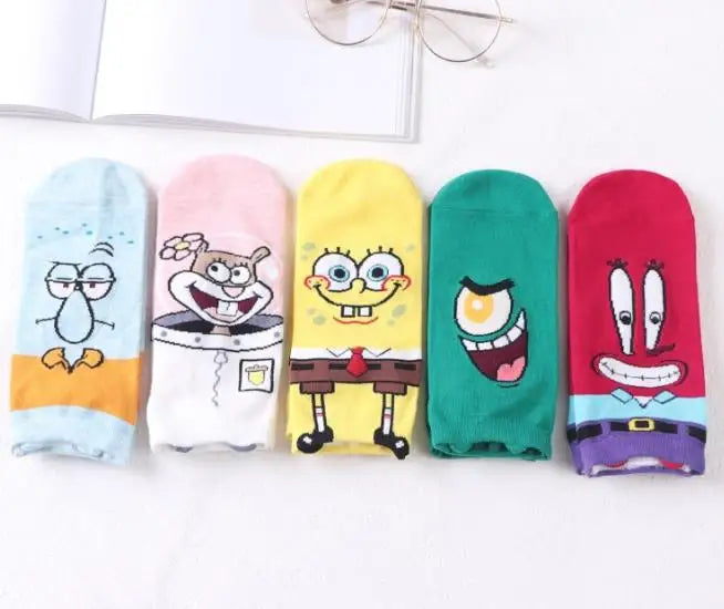 🧦 جوارب نسائية قصيرة برسومات كرتونية لطيفة 🐾