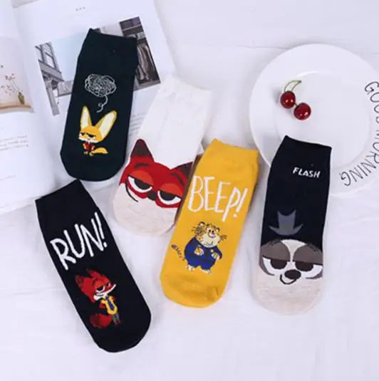 🧦 جوارب نسائية قصيرة برسومات كرتونية لطيفة 🐾