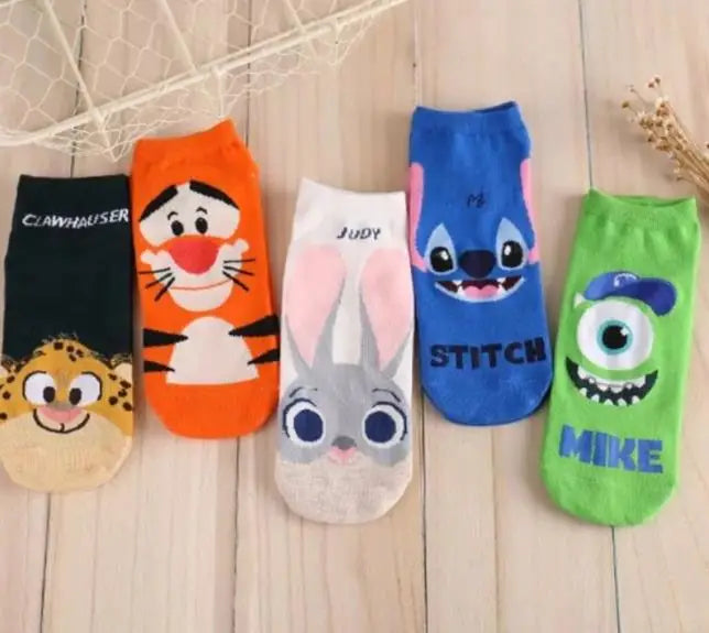 🧦 جوارب نسائية قصيرة برسومات كرتونية لطيفة 🐾